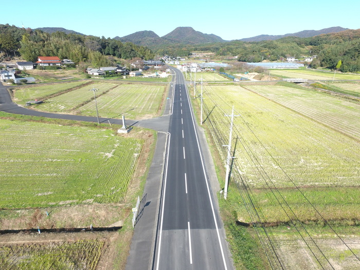 (一)小伊津港線（東郷～東福工区）県単舗装整備工事